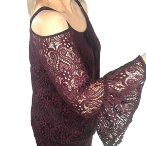 Bianca Nygaard Cold Shoulder top